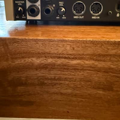Akai MPC One Standalone MIDI Sequencer Retro Edition 2021 - Present - Grey image 6