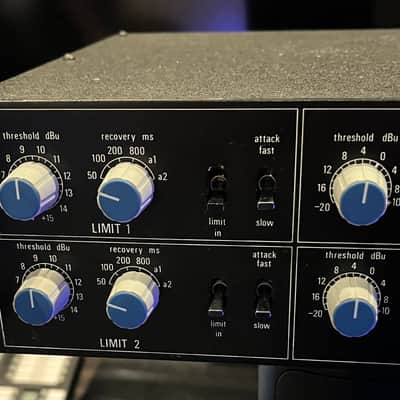 Neve 33609/C Rare Factory Black Stereo Compressor / Limiter image 2