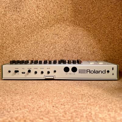 Roland TR-09 Rhythm Composer – Warranty image 4