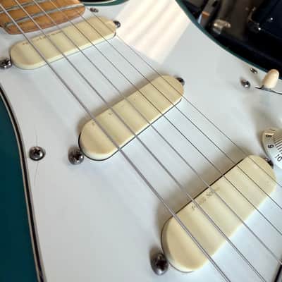 Fender Strat Plus with Maple Fretboard 1987 - 1998 - Lake Placid Blue image 23