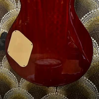EVH SA-126 2024 - Tobacco burst image 7