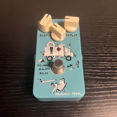 Animals Pedal Relaxing Walrus Delay V1 (Blue Graphic) | Open Box image 6