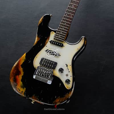 Fender Deluxe Comtemporary Stratocaster Floyd Rose System III Tremolo Black MIJ Relic Aged (RARE) image 6
