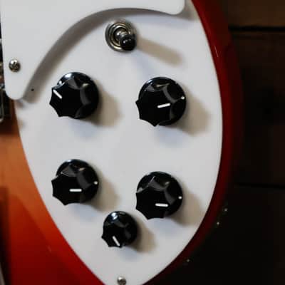 Rickenbacker 350V63 Liverpool 2025 - Fire Glo image 9