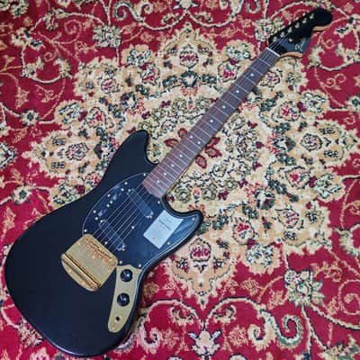 *NEW IN BOX* 2026 Fender Japan Limited Edition Traditional Collection, 60's Mustang Black Pearl Gold with Matching Headstock - MIJ JD26 image 4
