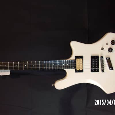 Guild S 300-D Pearl White image 2