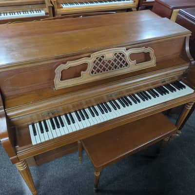 Wurlitzer Piano SN 1586129 Walnut image 3