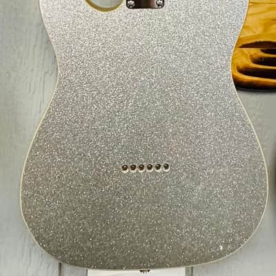 Fender Telecaster with bigsby 2025 - Silver metallic image 8