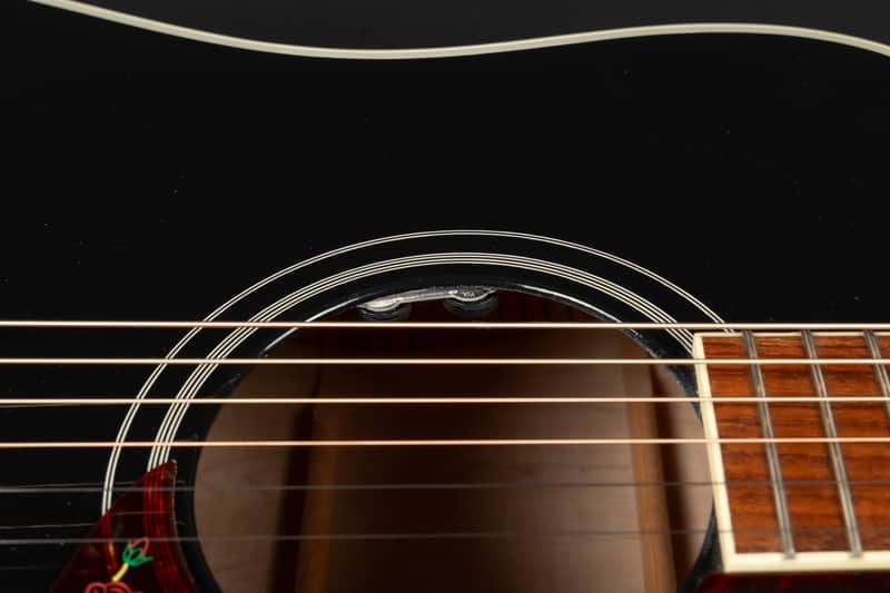 2016 Gibson Custom Shop Dove Special - Ebony | USA Montana