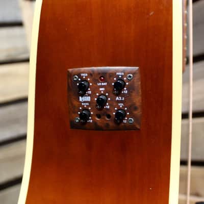 Used Simon and Patrick S&P 6 CW-SHG Dreadnought Acoustic/Electric with TRIC Case image 10