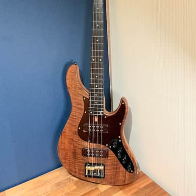 Bacchus WOODLINE24 DX4AC-EWC/C Claro Walnut Active Bass