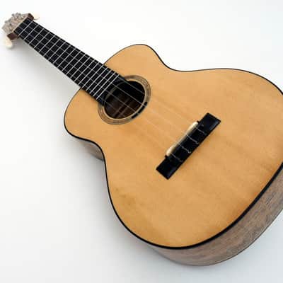 Stoll Guitars Tamino Tenor Ukulele - Mango Bild 3