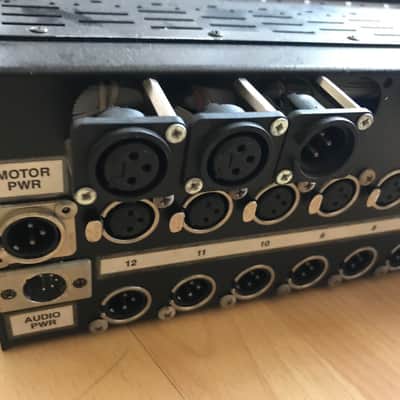 API Rack mit 12 Vintage API 212 Micpres image 5