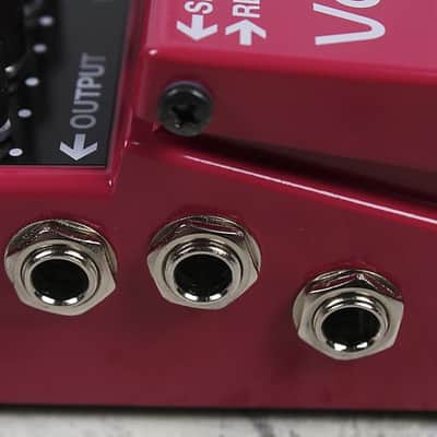 Boss VO-1 Vocoder Pedal Electric Guitar and Bass Guitar Vocoder Effects Pedal image 6