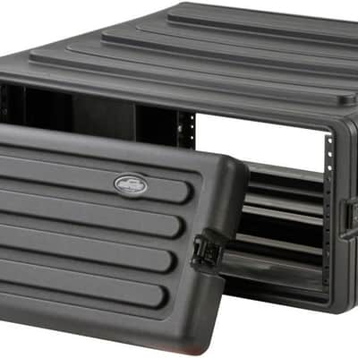 SKB Cases 4U rSeries Standard Roto Molded LLDPE Rack with Flush Carry Handles and Non-Slip Rubber Feet, Includes Rack Mount Screws image 7