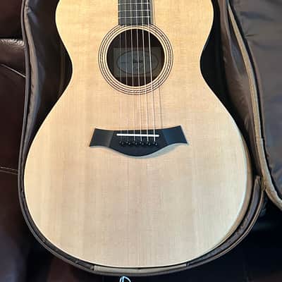 TAYLOR ACADEMY 12e GRAND CONCERT A/E LH Never Sold Stock 2022 w/Free Shipping image 2