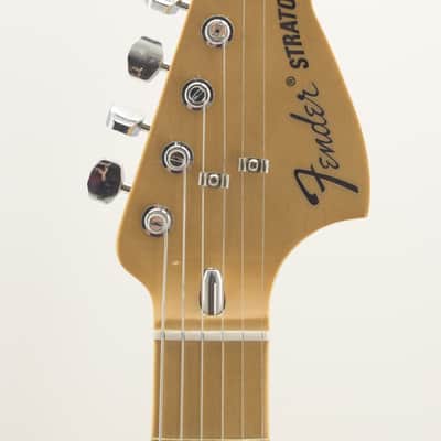 Fender Vintera II '70s Stratocaster with Maple Fretboard 2023 Vintage White 3.6kg image 5
