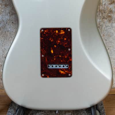 2004 Fender USA American Standard Stratocaster Shoreline Silver Tortoiseshell - Custom Shop pickups image 15
