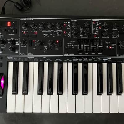 Novation AFX Station 25-Key Monophonic Synthesizer 2020 - Present - Black