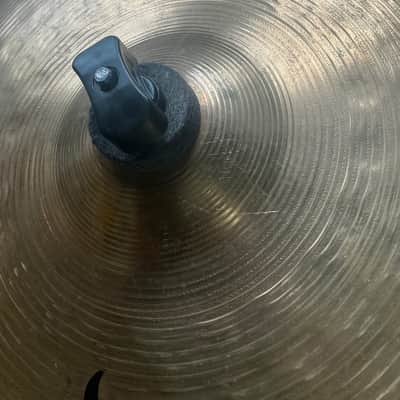 Zildjian 14” ZBT Plus Medium Hi-Hat Bottom image 5