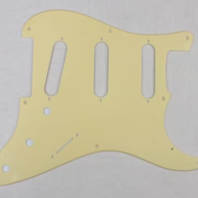 8 hole Single Ply Cream Scratch Plate Pickguard SSS to fit USA/Mex Fender Stratocaster