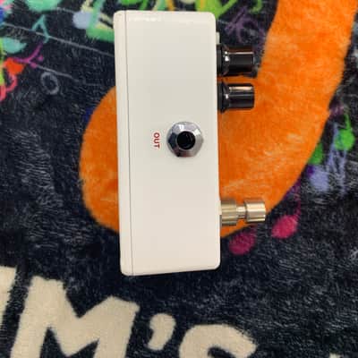 MXR M282 Dyna Comp Mini Bass Compressor 2019 - Present - White image 3