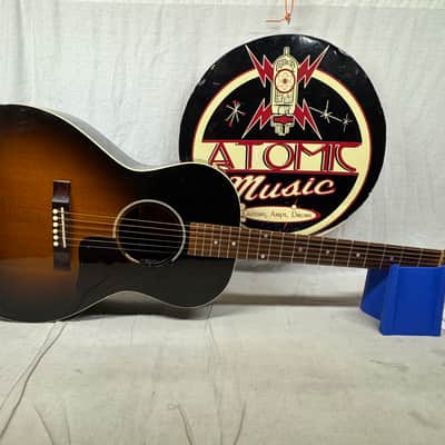 Gibson L-00 L00 Blues King Parlor Acoustic Guitar with Case 2003 image 2