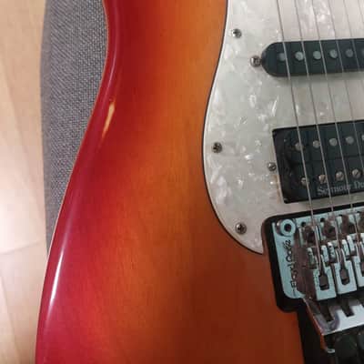Fender Richie Sambora Signature Stratocaster 1993 - Cherry Sunburst image 8
