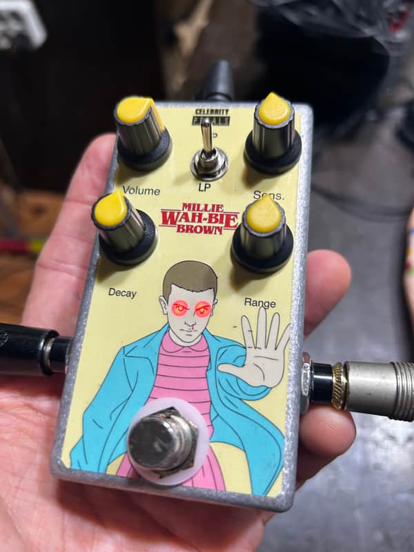 CELEBRITY PEDALS Millie Wah-Bie Brown Envelope Filter image 1