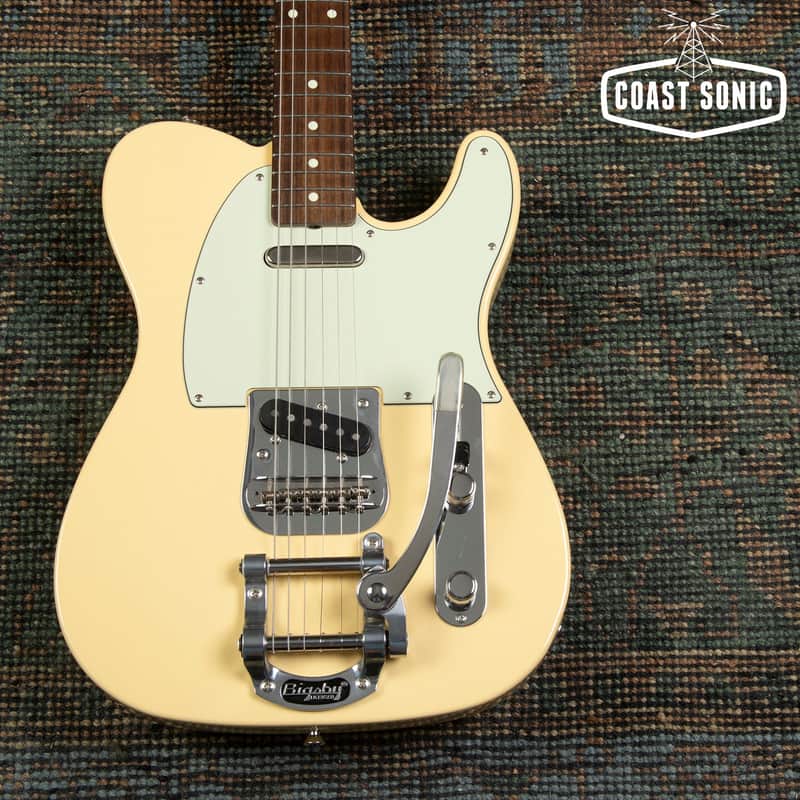 ギター Fender Traditional 60s Telecaster Bigsby Fender Japan Limited Edition Traditional 60s Telecaster with