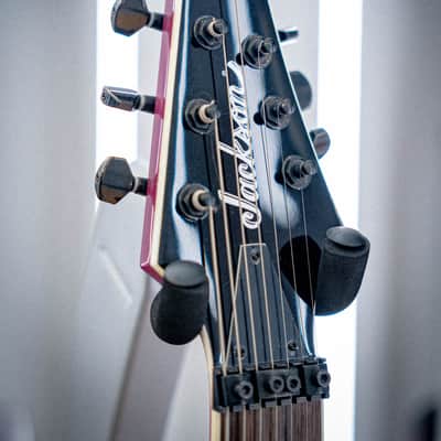 Jackson X Series SLATXSDQ 3-7 Soloist Transparent Purple image 7