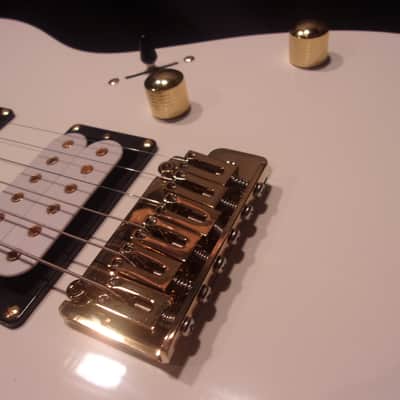 Ibanez Gio - white with gold hardware image 11