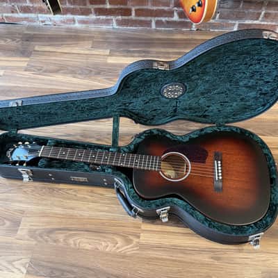 Guild 2024 M-20 Concert Acoustic Guitar with hard case image 7