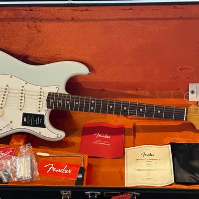 Fender American Vintage II 1965 Stratocaster  2025 - Sonic Blue / 7lbs. 11.5oz. #V2554025 image 1