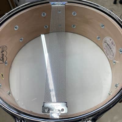 Ludwig LS401 Classic Maple 5x14" 10-Lug Snare Drum - STORE DISPLAY - OM- Mahogany Stain image 9