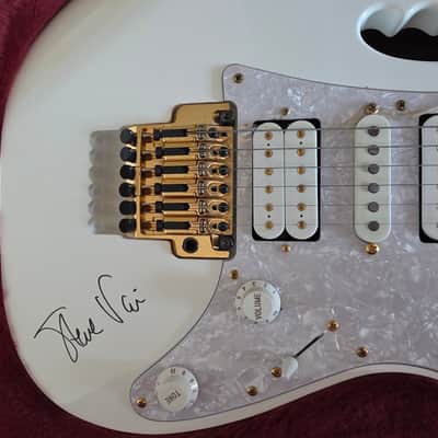 SIGNED by Steve Vai!!! Original Team J. Craft from Japan, Gold HW. image 4