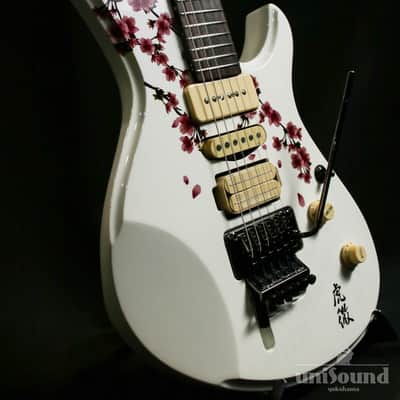 Sago New Material Guitars 虎徹 - Kotetsu - ( Wagakki Band Machiya Signature Model) image 1