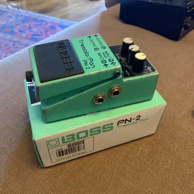 Boss PN-2 Tremolo/Pan (Silver Label) 1990 - 1995 - Green image 2