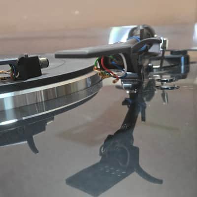 Denon DP-300F 2008-present - Metallic Grey image 8