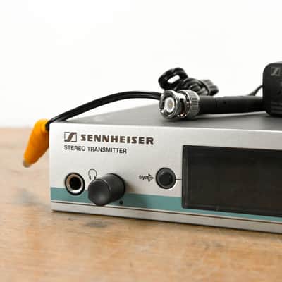Sennheiser ew 300 IEM G3 Wireless In-Ear Monitoring System - 516-558 MHz CG0118E image 2