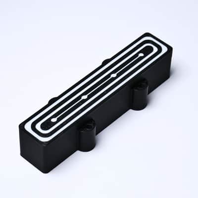 Custom 4-String Jazz Bass Pickup Covers (No Holes) Set of 2 - Black & White-Tidal image 3
