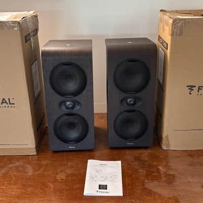 Focal Shape Twin (2020 Walnut Finish) Local Pickup in Nashville image 1