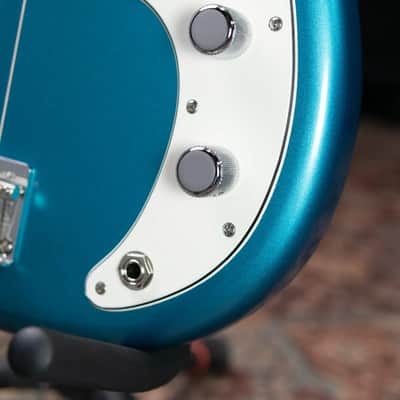 Fender Vintera III Late '60s Precision Bass - Lake Placid Blue with Gig Bag image 12