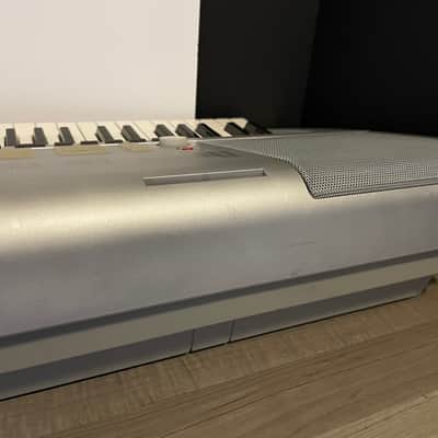 Yamaha PSR-295 Portatone 61-Key Touch-Sensitive Musical Keyboard image 13