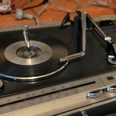 National SG-707 vintage portable radio phonograph (turntable) system/1971 image 8