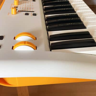 Korg KROSS 2-61 White Limited Edition Workstation Synthesizer – Excellent Condition image 9