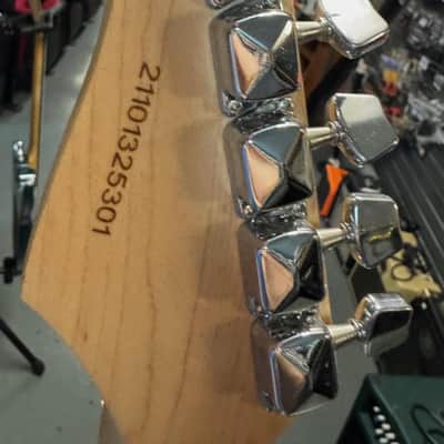 Kramer Focus VT-211S S-Type Electric Guitar image 5