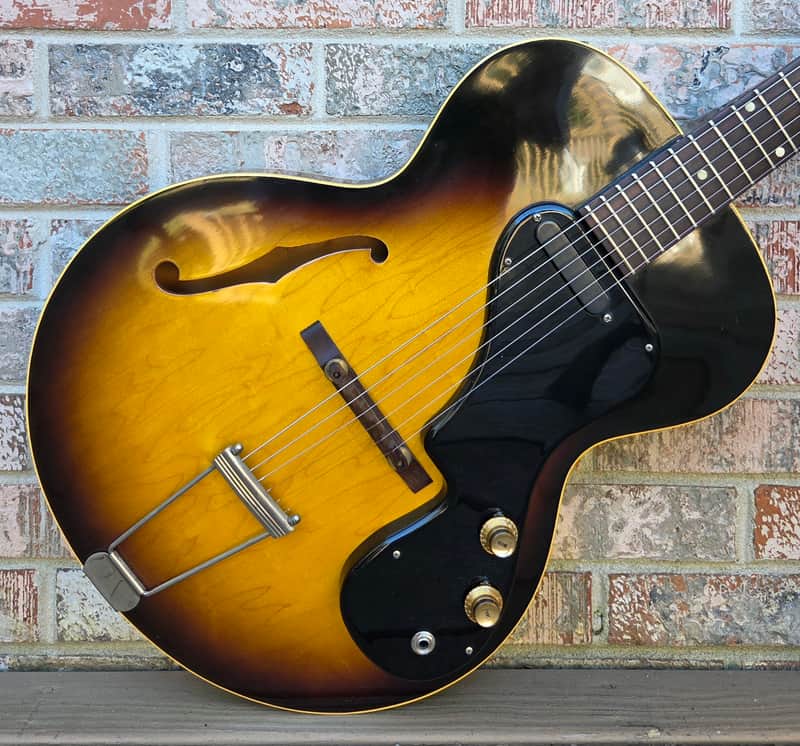 Vintage 1962 Gibson ES-120T Hollowbody Electric Guitar w/ G&G Hardshell Case!
