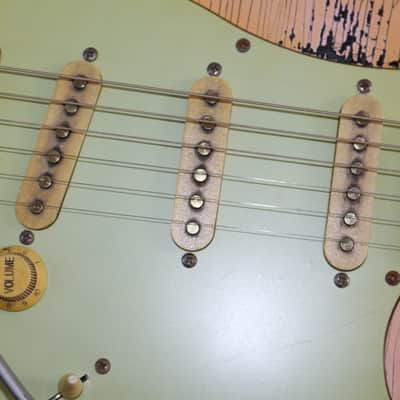 VTT-Relics Strat Style 2026 - Heavy Relic Pink/Black image 8
