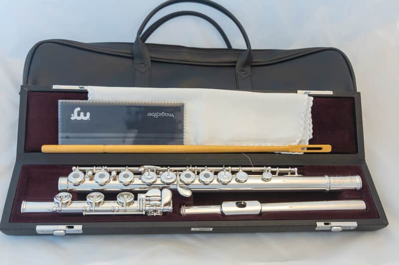 Yamaha YFL-684H (YFL-687H) Professional Flute All Silver, Open-hole Inline-G *Made in Japan *Cleaned & Serviced image 1
